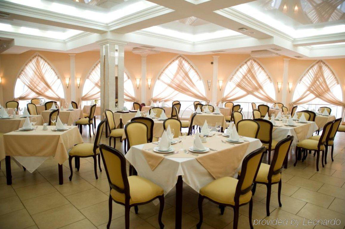 Prince Vladimir Hotell Restaurant bilde